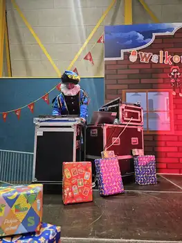 Het Mega Sinterklaasfeest in de Eextahal Scheemda Eextahal Sport en Events Scheemda