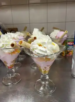 Buffet voor afdelingmedewerkers OZG Scheemda. Eextahal Sport en Events Scheemda