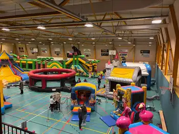 Op 1 en 2 januari was de sporthal weer omgetoverd tot een waar springfestijn! Eextahal Sport en Events Scheemda